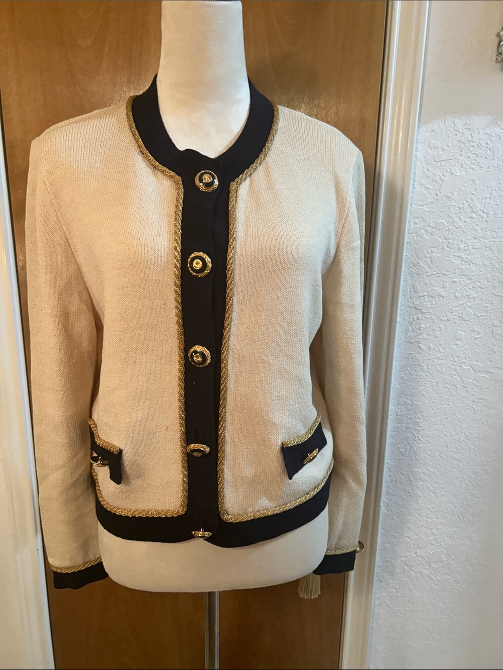 St. John Classic knit Ivory and navy Trim with gold accents. 10